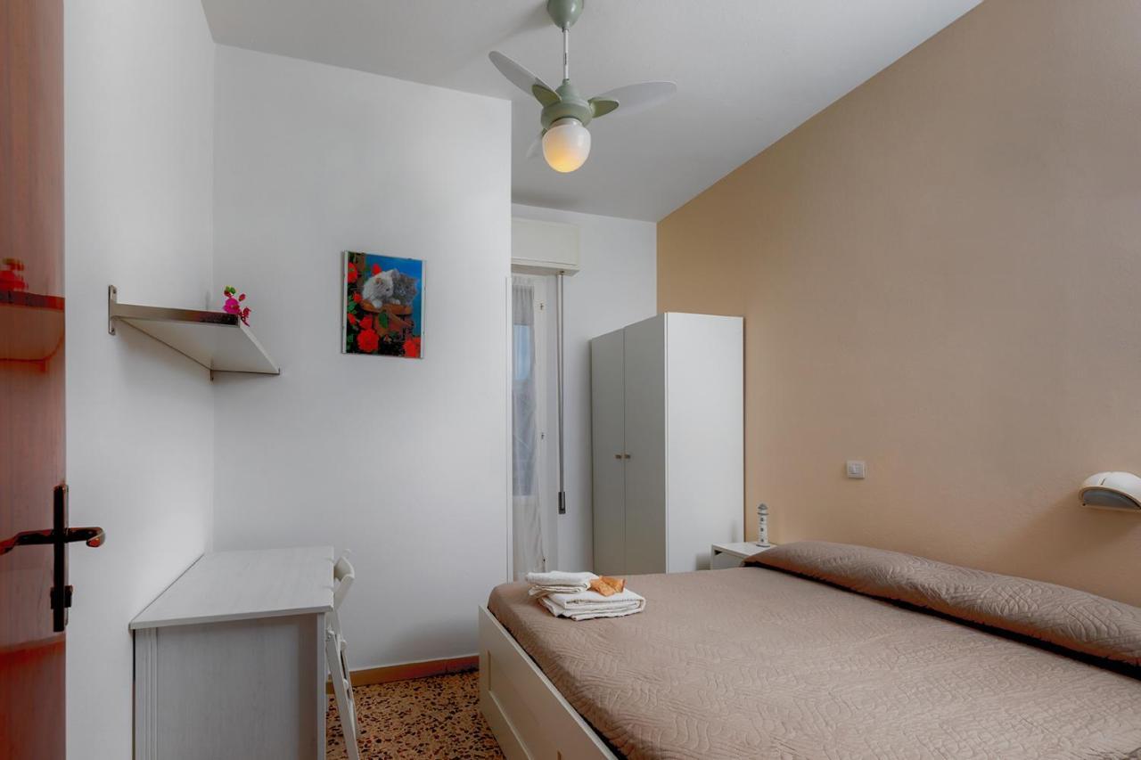 Albergo Gloria Bellaria-Igea Marina Bagian luar foto