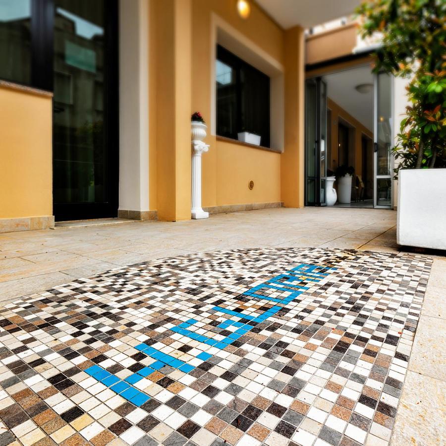 Albergo Gloria Bellaria-Igea Marina Bagian luar foto